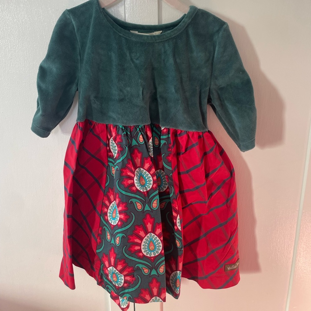 Christmas velvet dress. Size 4. Great condition.